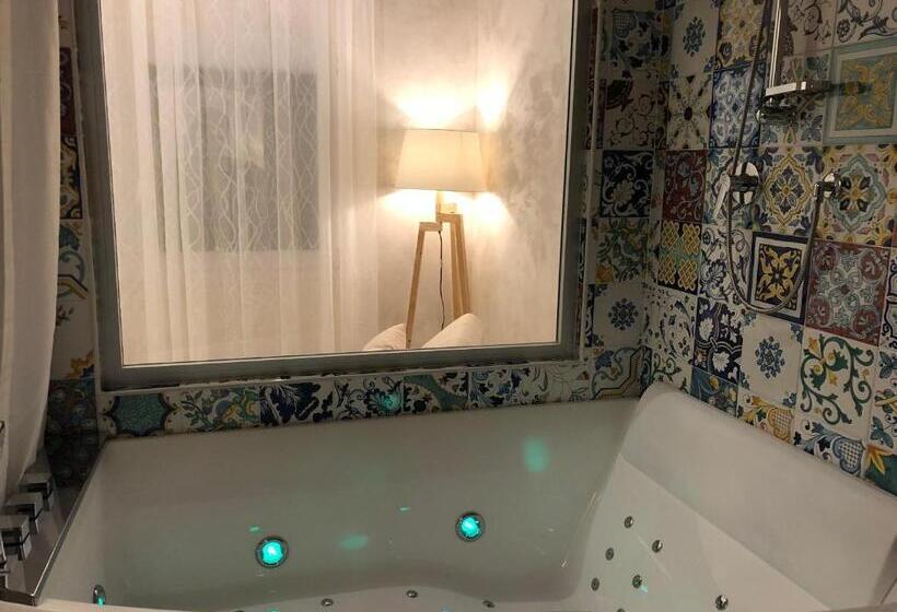 Standard Room with Hidromassage Sea View, B&b Blu Infinito
