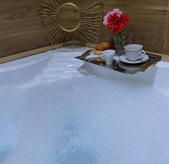 اتاق استاندارد با تخت بزرگ, Suite Room