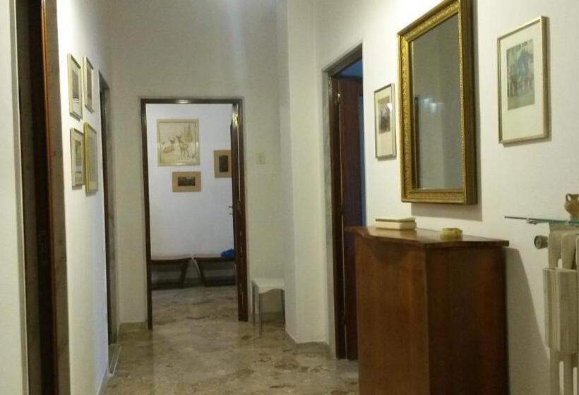 اتاق استاندارد پریمیوم سه تخته, ççç Matera Short Term Rooms ççç