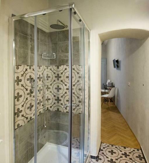 اتاق استاندارد سه تخته با بالکن, Il Piccolo Cavour Charming House B&b