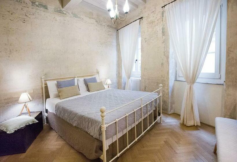 اتاق استاندارد, Il Piccolo Cavour Charming House B&b
