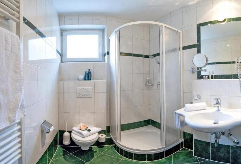 اتاق استاندارد سه تخته با بالکن, Garni Mühlbacher   Inklusive Kostenfreiem Eintritt In Die Alpentherme