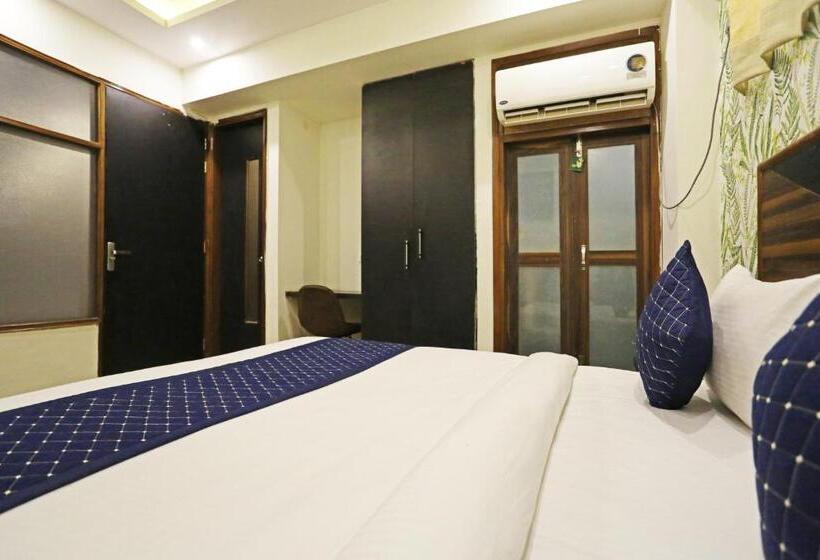 اتاق استاندارد با تخت بزرگ, Gl Suites Near Delhi Airport