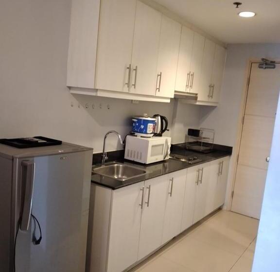 1 Bedroom Apartment with Balcony, Wind And Sea At Sea Residences