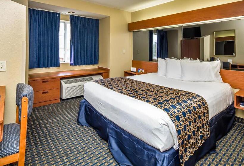 스탠다드 스튜디오, Microtel Inn & Suites Leesburg