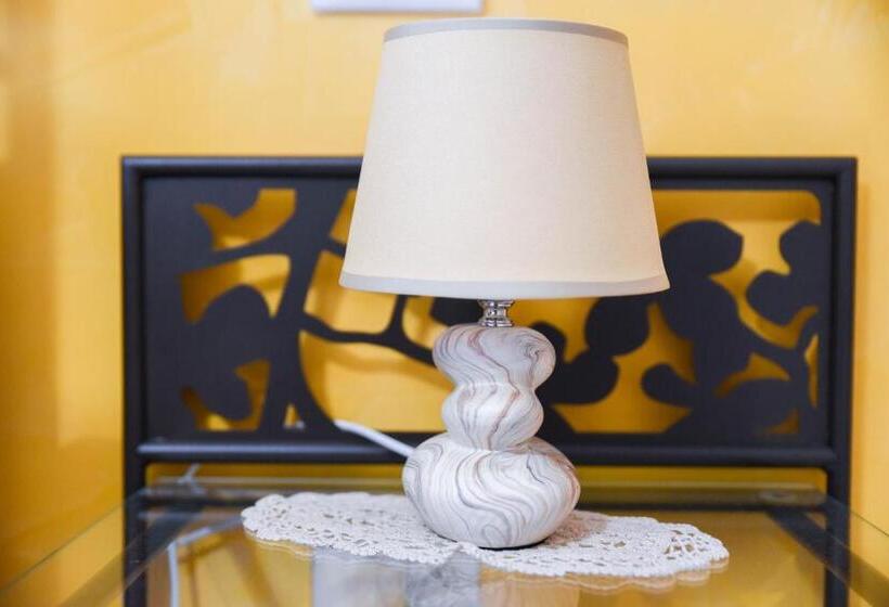 اتاق لوکس, La Corte Di Bismary B&b