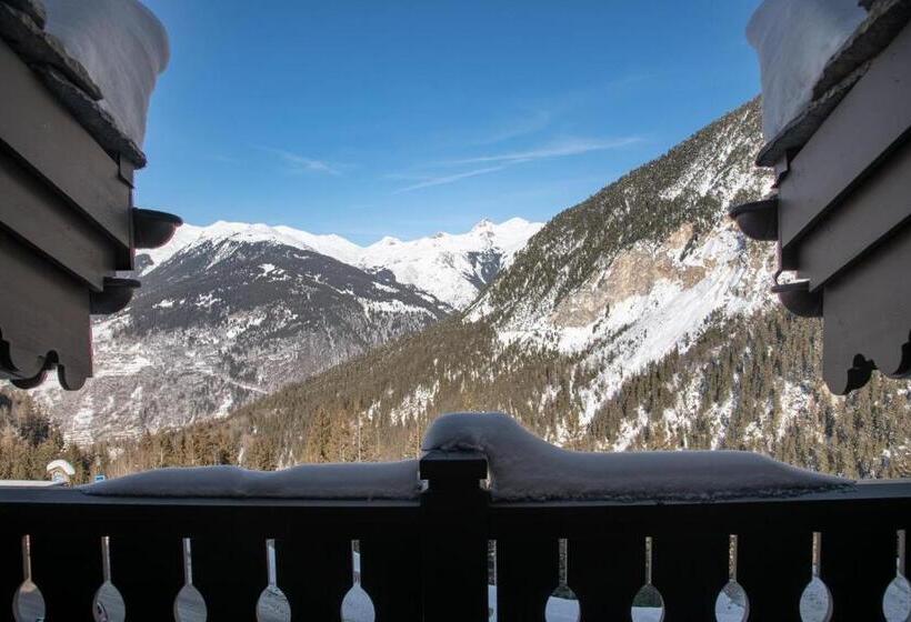 Апартаменты 1 Спальня с Балконом, Manali Lodge By Alpine Resorts