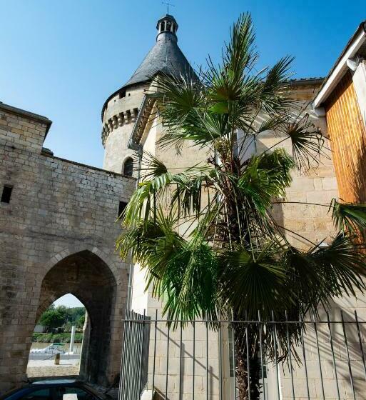Номер Стандарт, Logis Hôtel De La Tour