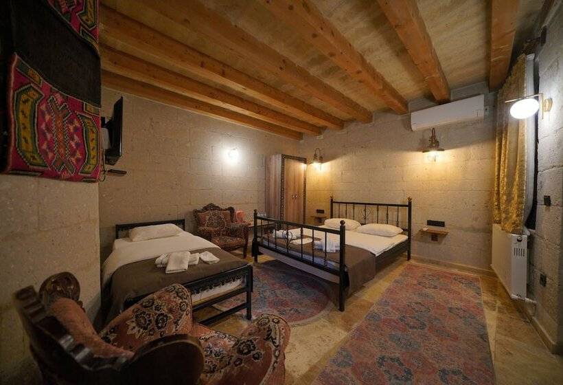 Standardzimmer, View Cave