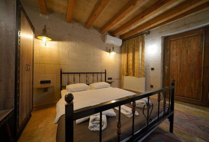 Standardzimmer, View Cave