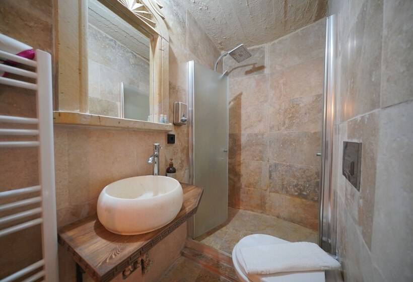 Standardzimmer, View Cave