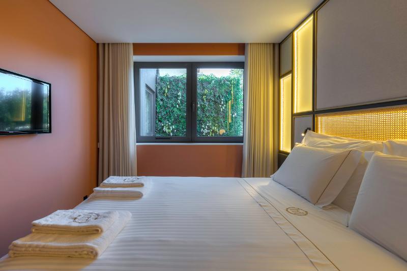 带大床的标准间, Super 8 By Wyndham Al Riyadh