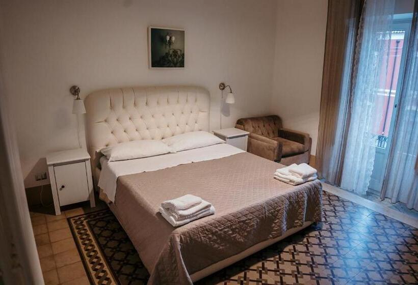 Triple Room Sea View, Elephant's Smile B&b