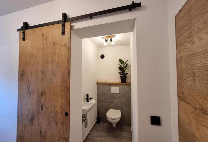 اتاق سوپریور خانوادگی, Bistro & Rooms Pri Karlu   Ex Hiša Budja