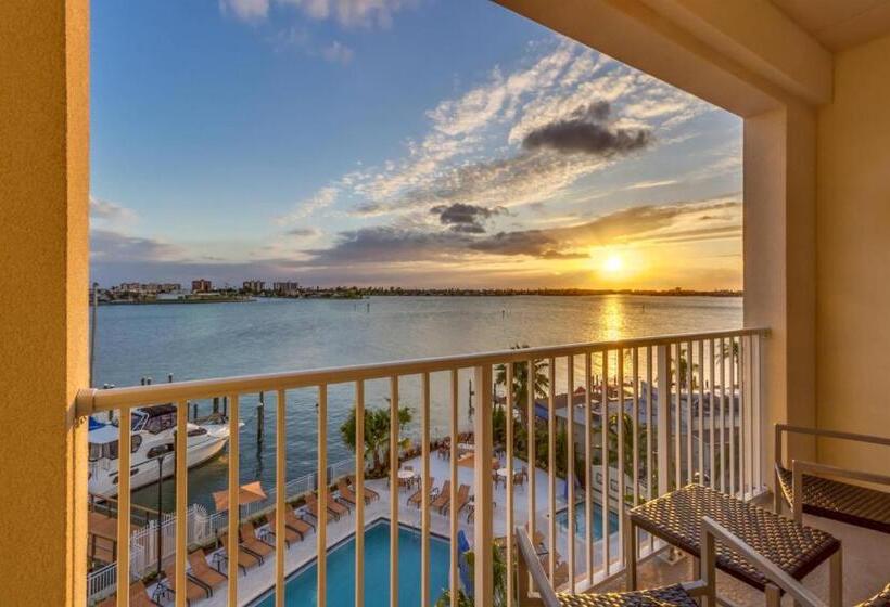 스탠다드 룸 퀸사이즈 침대, Courtyard By Marriott St. Petersburg Clearwater/madeira Beach