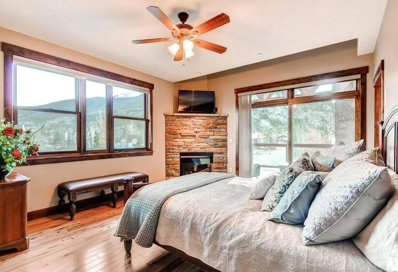 آپارتمان 3 خوابه, Bears Den Condo Unit 1
