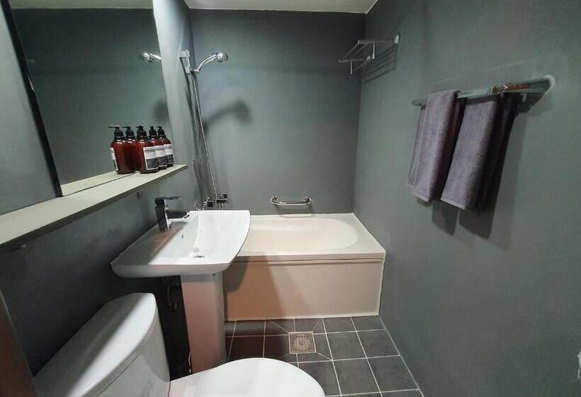 스탠다드 트리플 룸, Daljee Guesthouse