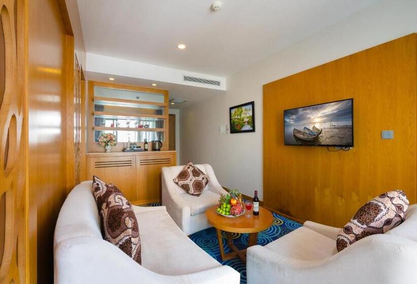 مجموعه ویستا شهر, Galina Hotel & Spa