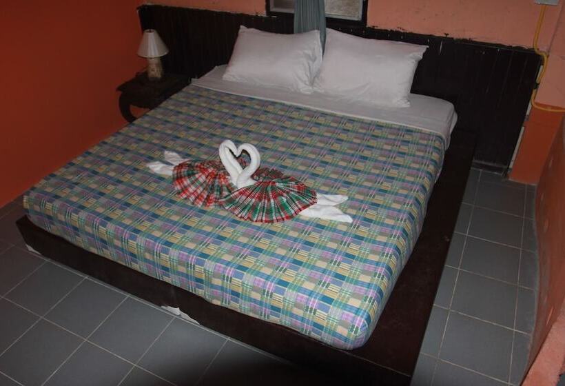 Семейный Номер, Thongtapan Resort