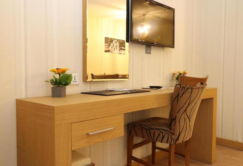 اتاق استاندارد با تخت بزرگ, Classy Hotel Erbil