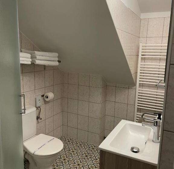 标准三人间, Horský Hotel Dobrá Chata