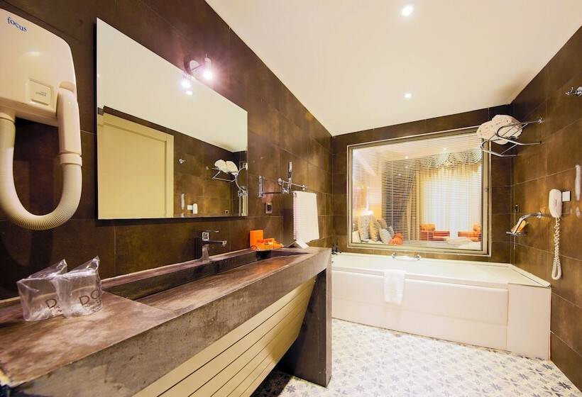 اتاق لوکس, Doğa Thermal Health & Spa