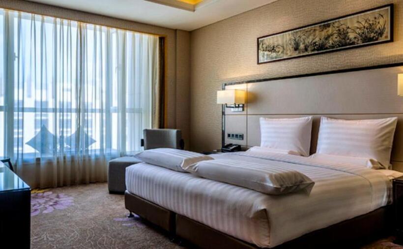 Номер Executive Кровать Кинг, Pullman Qingdao Ziyue