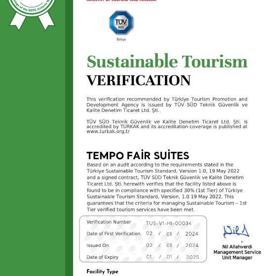 آپارتمان یک خوابه با دری مشترک که هال را جدا می کند., Tempo Fair Suites