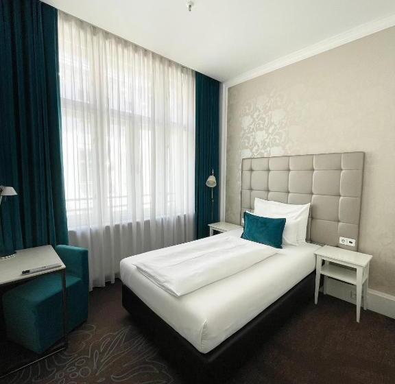 싱글 기본룸, Motel One Vienna   Staatsoper