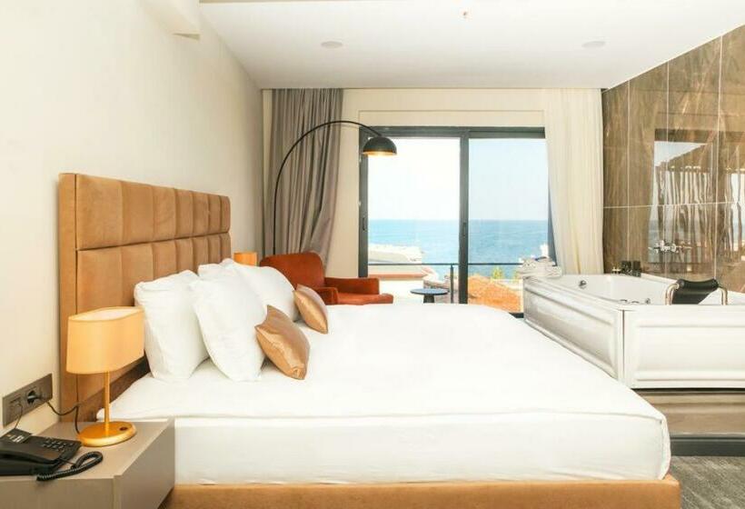 带大床的套房, Daric Hotels