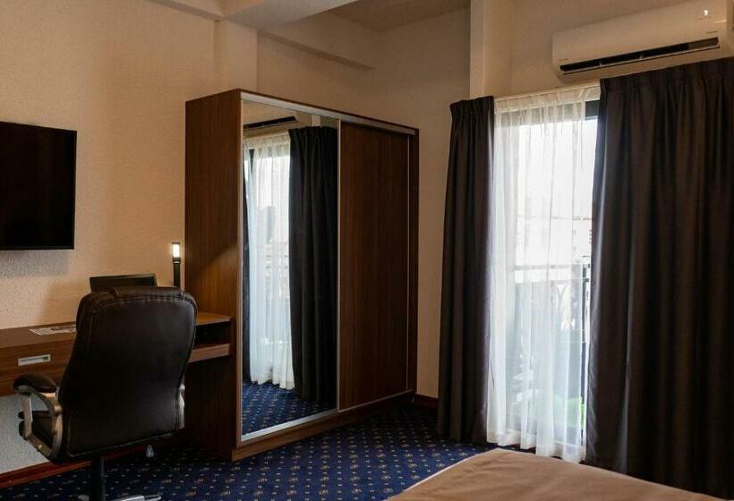 اتاق لوکس با بالکن, Royal Breeze Paramaribo