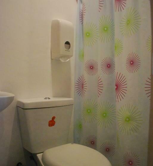 4인용 스탠다드 룸, 13 Ways Room Rentals