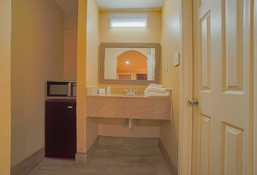 Standard Szoba 2 Franciaággyal, Days Inn By Wyndham Aransas Pass