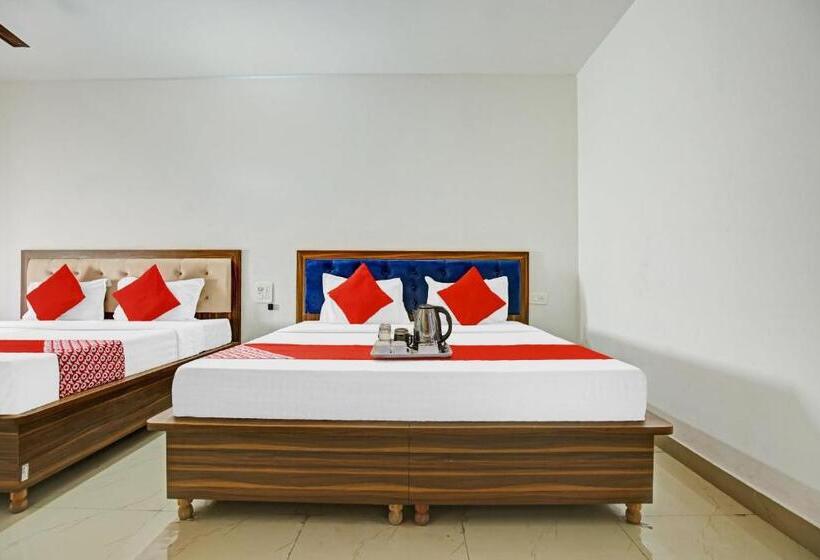 Трехместный Номер Классика, Flagship Hotel Hc Punjab Inn