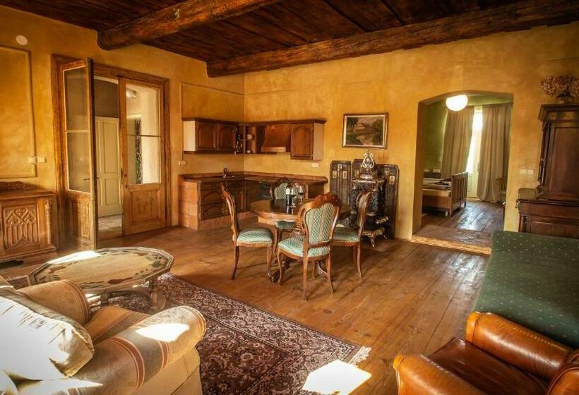 Люкс Повышенной Комфортности, Apartmány č.p. 9