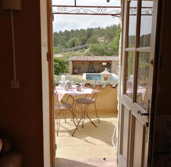 Номер Стандарт, Mas En Baronnies Provençales
