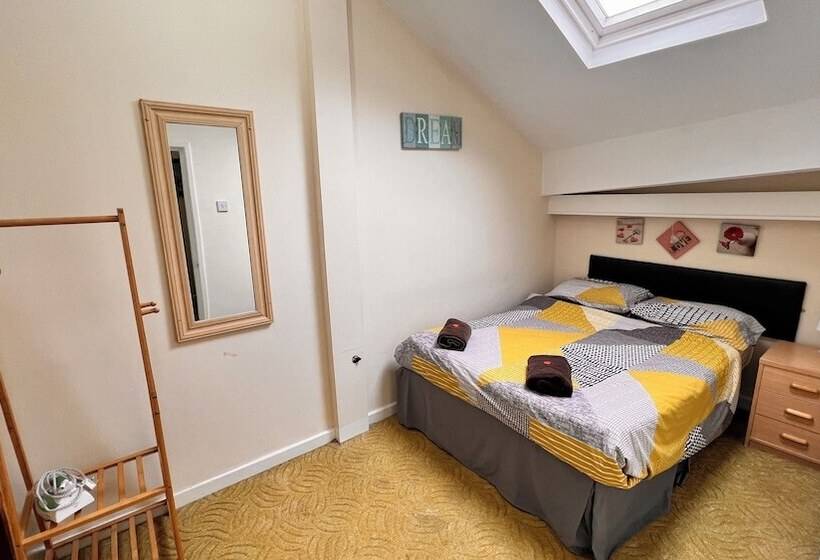 Номер Стандарт, Castle Lodge Guest House 86 88 Sheil Rd L6 3af