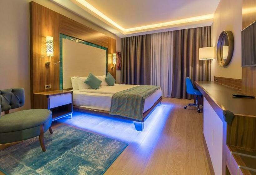 Номер Superior, Ramada by Wyndham Resort Kusadasi