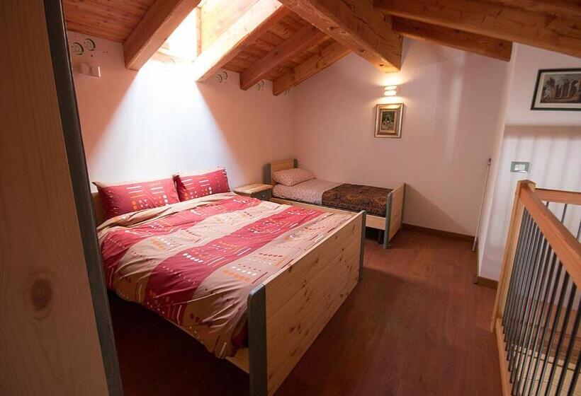 발코니 디럭스 룸, Agriturismo La Meta