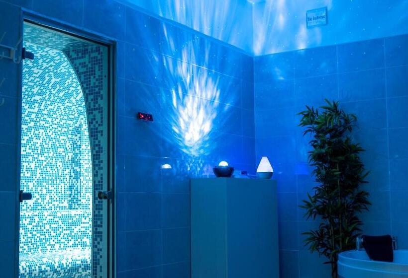 Апартаменты 2 Спальни, Youness Wellness Clinic & Retreats