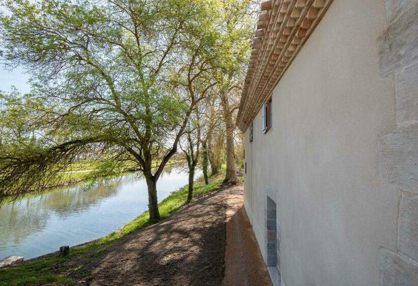 اتاق استاندارد چهار تخته, Le Moulin Du Vivier
