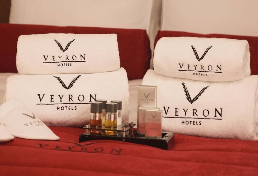 اتاق استاندارد سه نفره, Veyron Hotels & Spa