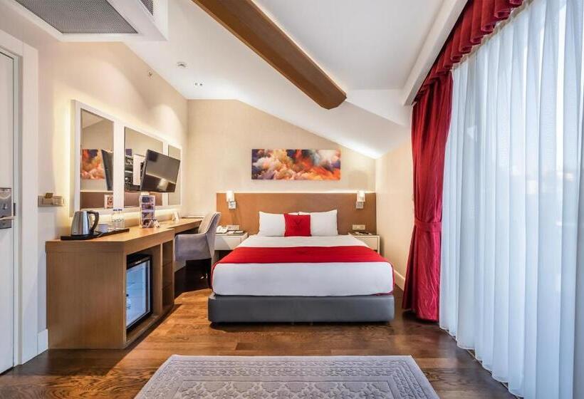 اتاق سوپریور با بالکن, Veyron Hotels & Spa