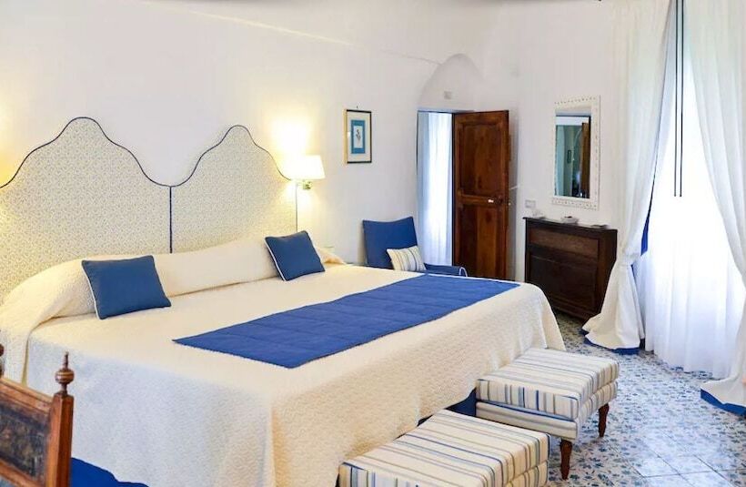 سوییت جونیور با چشم‌انداز دریا, Villa Cimbrone