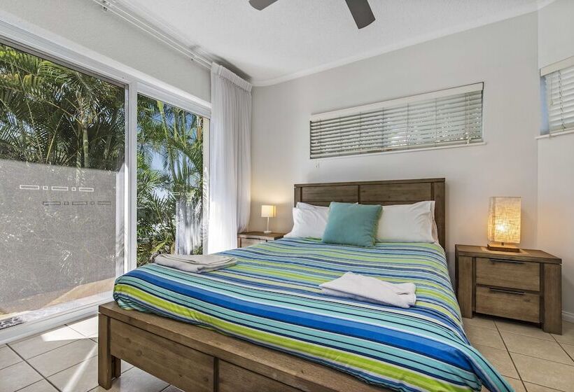 Апартаменты 2 Спальни, Reflections Holiday Apartments
