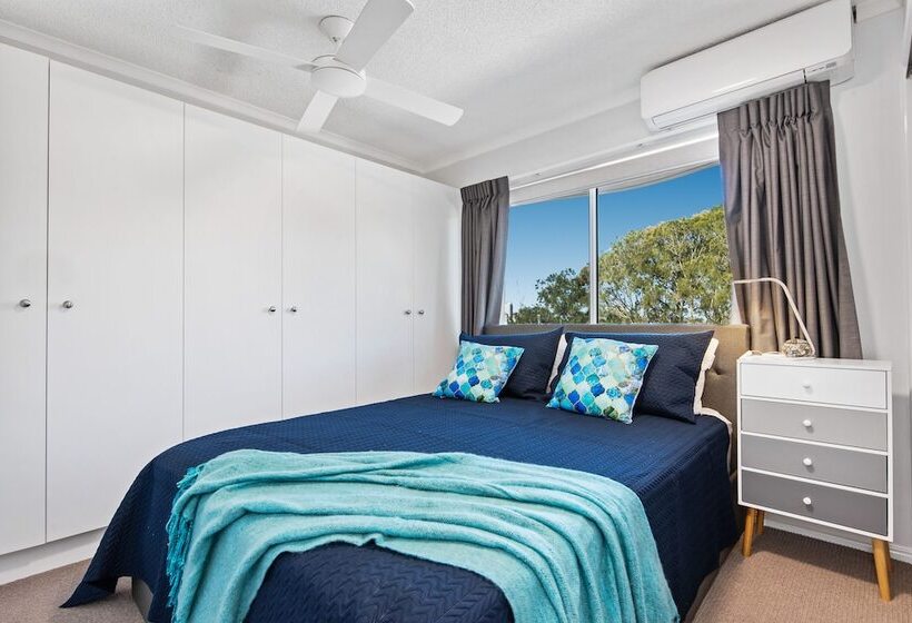 Апартаменты 3 Спальни, Reflections Holiday Apartments