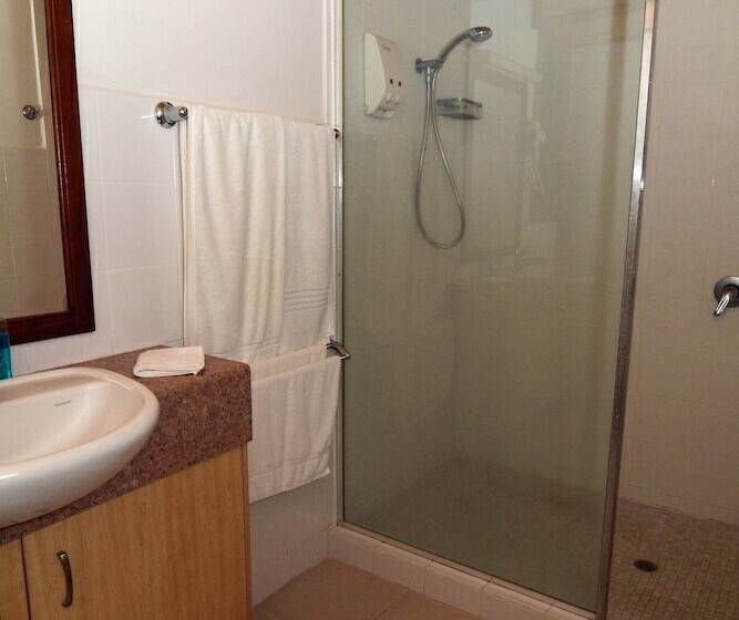 بانگلوی استاندارد 2 خوابه, Island Magic Resort