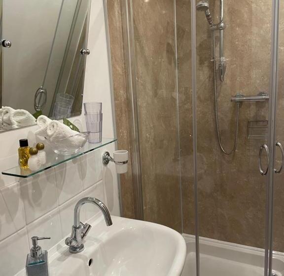 Номер Стандарт, Overdale Room Only And Free Parking