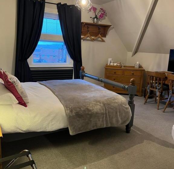 Стандартный Номер Кровать Кинг, Overdale Room Only And Free Parking