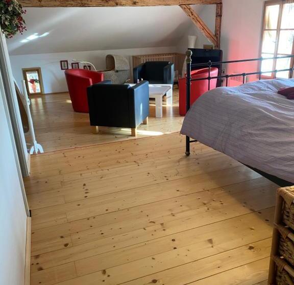 Четырехместный Номер Стандарт, Droom B&b čermná